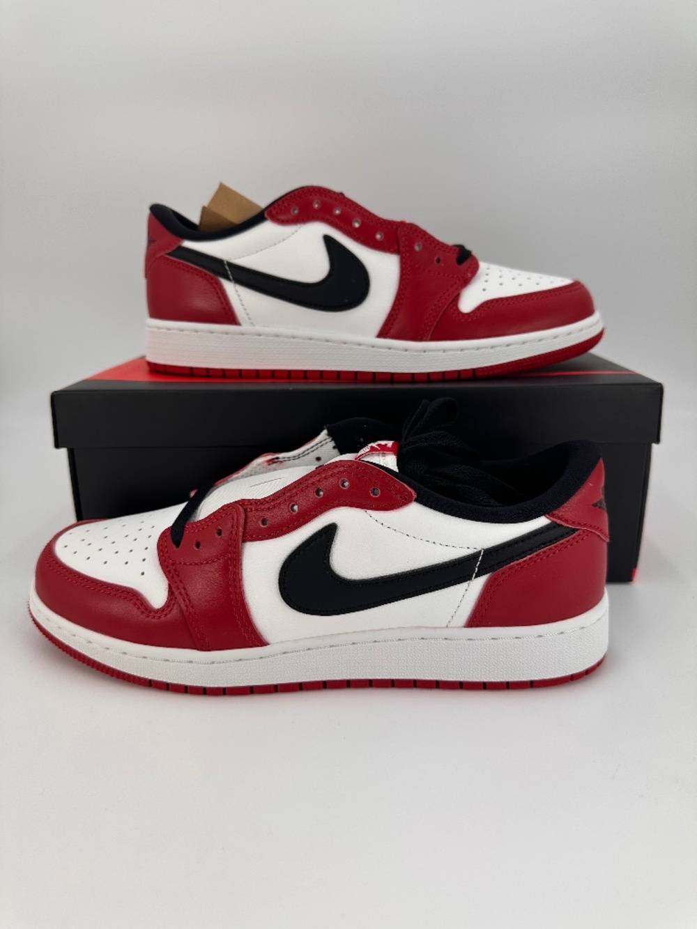 Jordan AJ 1 Retro Low OG Chicago Black Red HQ6999-600 GS SZ 6.5Y-7Y Boys Girls